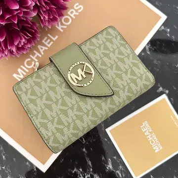 새상품 MICHAEL KORS 마이클코어스 지갑 접이식 지갑 그린
