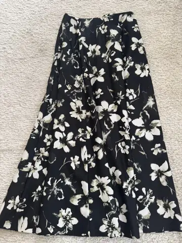 NOBLE 사진 플라워 스커트 플레어 롱 스커트