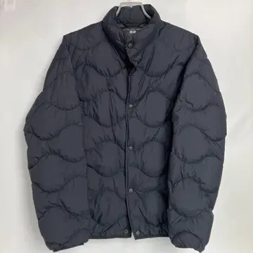 유니클로 울트라 라이트 다운 M 사이즈 블랙