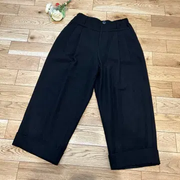 센소유니코 메이푸 와이드 팬츠 새상품급