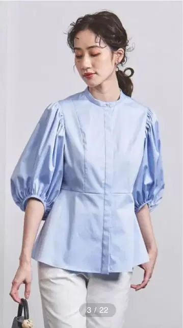 라이트 블루 퍼프 슬리브 셔츠 사이즈 36