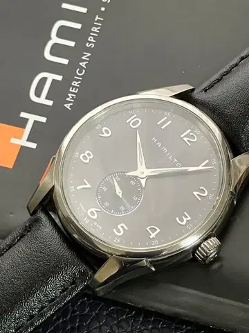 해밀턴 손목시계 재즈 마스터 신라인 푸치세코