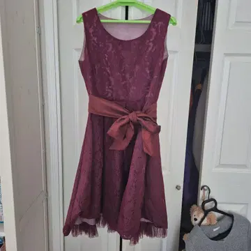 버건디 레이스 드레스 허리 리본 포함