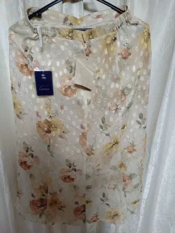 케언즈 스커트[새상품, 택 포함]