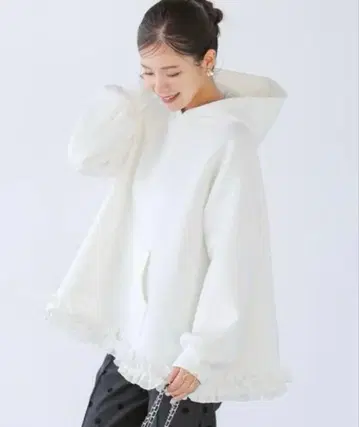 fitmore 밑단 프릴 텐트 라인 후디 후드 후드티