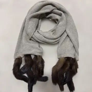 이탈리아제 Tricot Chic 퍼 달린 스카프 머플러