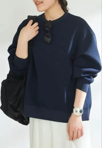 plage!minimal 맨투맨 네이비