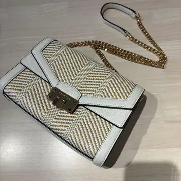 MICHAEL KORS 숄더백 화이트 골드