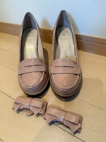 Bridget Birkin 에나멜 펌프스