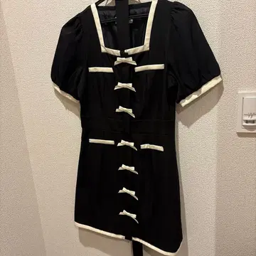 bubbles/블랙 미니 원피스 반팔