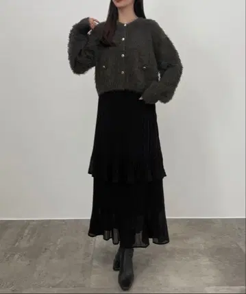 골드 버튼 샤기 니트 가디건 + 플리츠 스커트 set