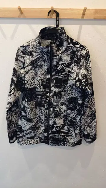 오클리 윈드 브레이커 화이트 블랙 아우터 남성용 OAKLEY M