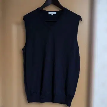 수트 컴퍼니 니트 베스트