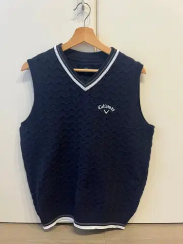 캘러웨이 네이비 케이블 니트 베스트
