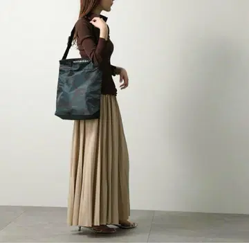 Neat Crossbody Unikko M 숄더백 마리메꼬