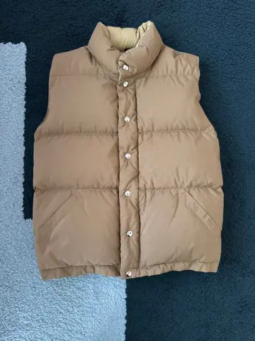 크레센트 다운웍스 CRESENT DOWNWORKS 다운 베스트