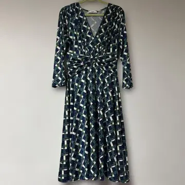 에제리 EGERIE 체크 무늬 원피스 드레스 무릎 기장 플레어 카슈쿨