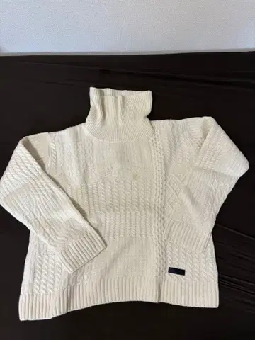 BLACK LABEL CRESTBRIDGE 케이블 니트 터틀넥