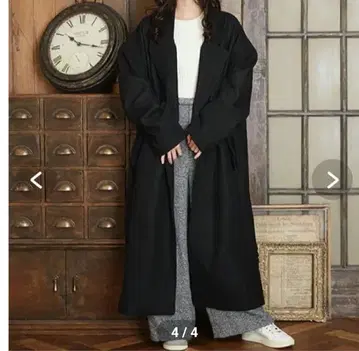 unrelaxing 빅 실루엣 체스터 코트 블랙