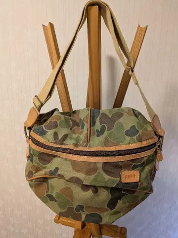 pokit 숄더백 (카모플라쥬 패턴)