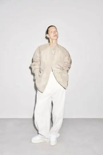 ZARA KASSL EDITIONS 자라 퀼팅 카슬 코트