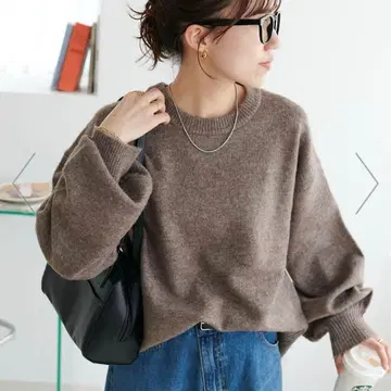 브라운 크루넥 니트