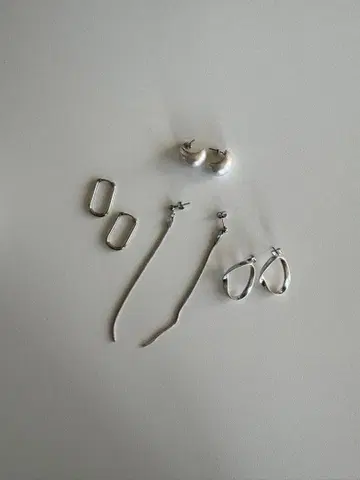 귀걸이 4개 세트
