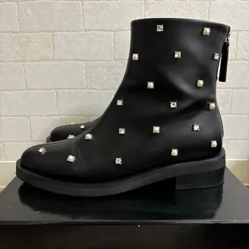 ODETTE E ODILE 비쥬 백 지퍼 숏부츠 25cm