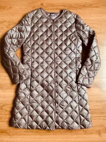 UNIQLO 울트라 라이트 다운 컴팩트 코트 M 사이즈 브라운