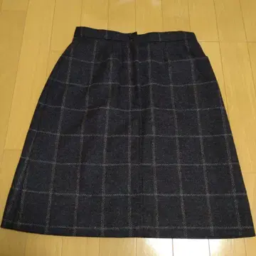 로라 애슐리 체크 무늬 타이트 스커트