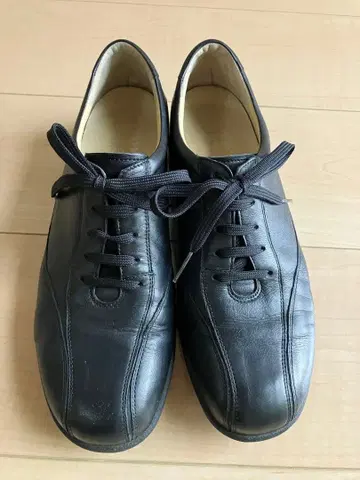 네덜란드발 Durea 가죽 신발