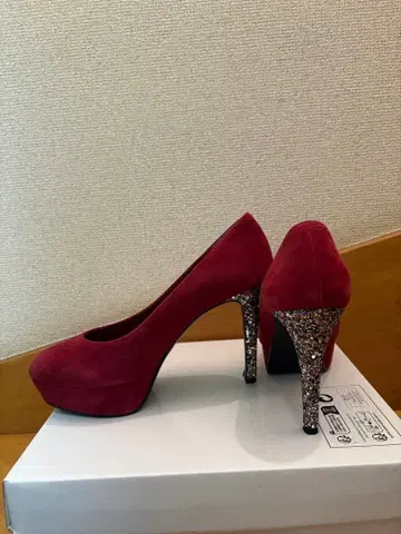 DIANA 힐 (새상품급)