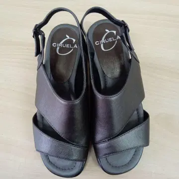 CIRUELA 블랙 샌들 스트랩 포함