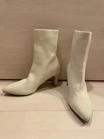 [ 새상품급 ] RANDA 플레이트 힐 삭스 부츠 23.5cm