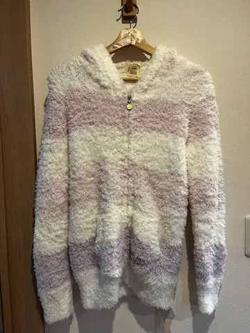 미사용 새상품 젤라또피케 프리 사이즈 룸웨어 상의만