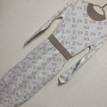 eimy istoire 로고 니트 롱 원피스