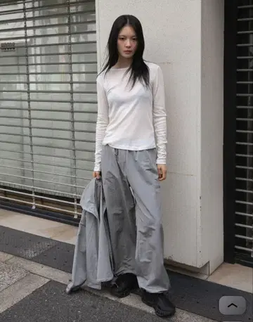 [ ohotoro ] Round back line T-shirt