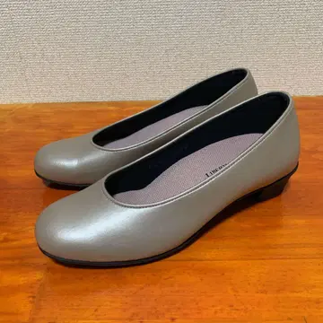 새상품급 리버티 하우스 고어텍스 펌프스 그레이지 23cm