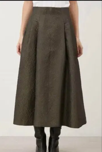 미라 오웬 플레어 스커트 O 사이즈