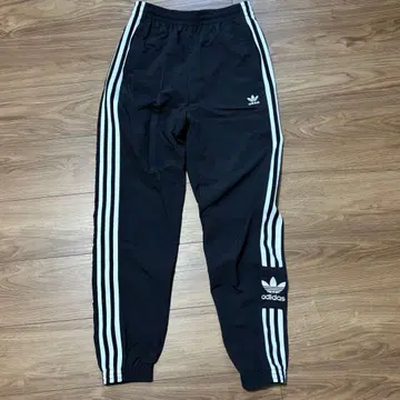 아디컬러 클래식 락업 트랙 팬츠