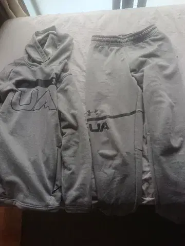 Under Armour 그레이 후드티&팬츠 세트 S/M