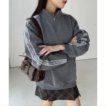 NICE CLUP 하프 지퍼 오버 사이즈 맨투맨 차콜 그레이