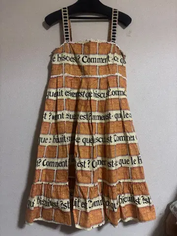 Emily Temple cute 비스킷 패턴 슬리브리스 원피스