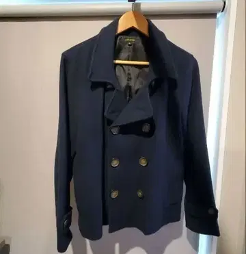 네이비 더블 브레스트 피 코트
