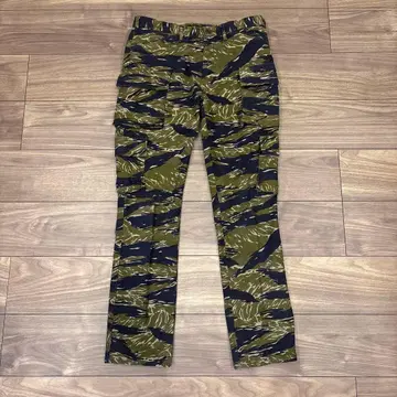 STUDIO ORIBE 타이거 스트라이프 에이트 포켓 팬츠 사이즈 4