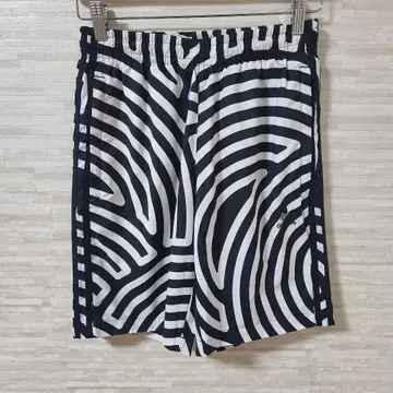 adidas HIROKO TAKAHASHI 숏팬츠 화이트 블랙