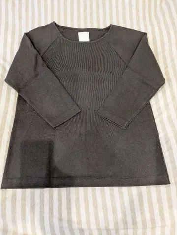 굳이 빵집의 T셔츠 사이즈 3