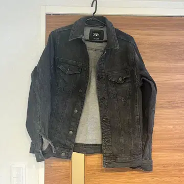 ZARA 블랙 데님 자켓 S 사이즈
