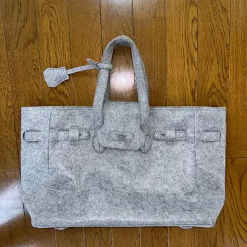 LA COUSETTE 그레이 토트백