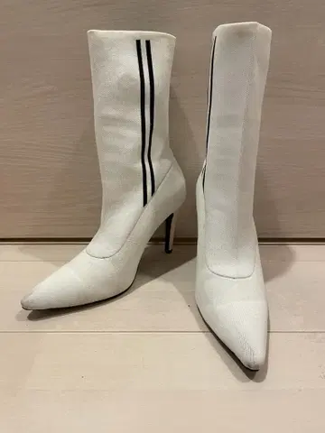 [ 새상품급 ] GYDA 숏 삭스 부츠 24.5cm